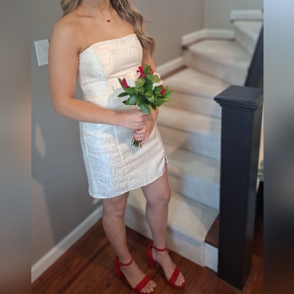 Lulu’s Ivory Jacquard Strapless Bustier Mini Dress Medium - Picture 4 of 7